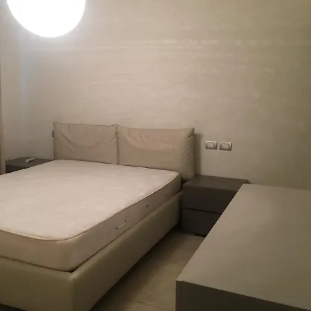 Pinta Con Piscina 马内尔巴